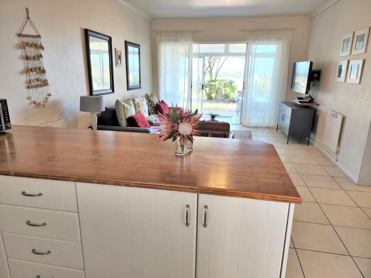 The Potting Shed Self Catering Apartment Hermanus Luaran gambar