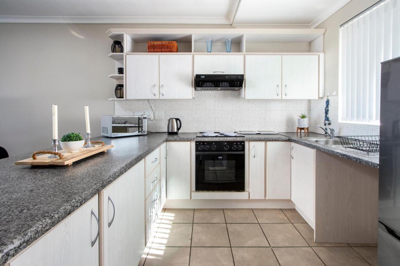The Potting Shed Self Catering Apartment Hermanus Luaran gambar