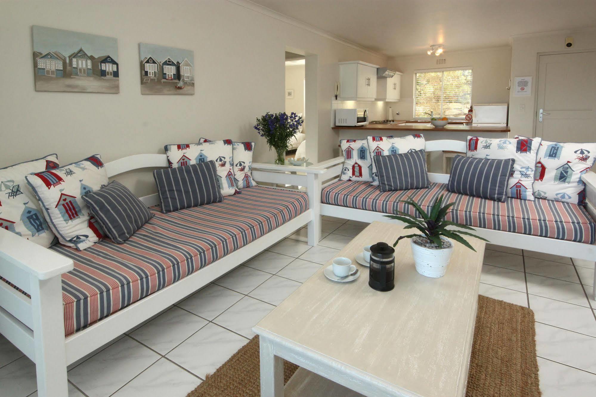 The Potting Shed Self Catering Apartment Hermanus Luaran gambar