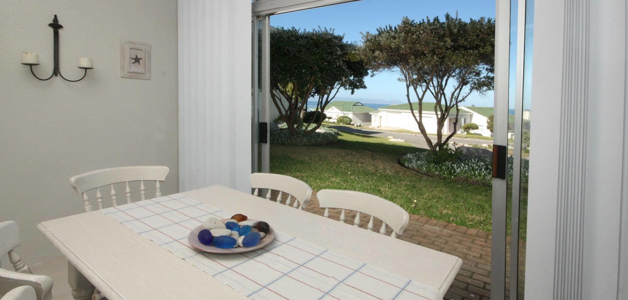 The Potting Shed Self Catering Apartment Hermanus Luaran gambar
